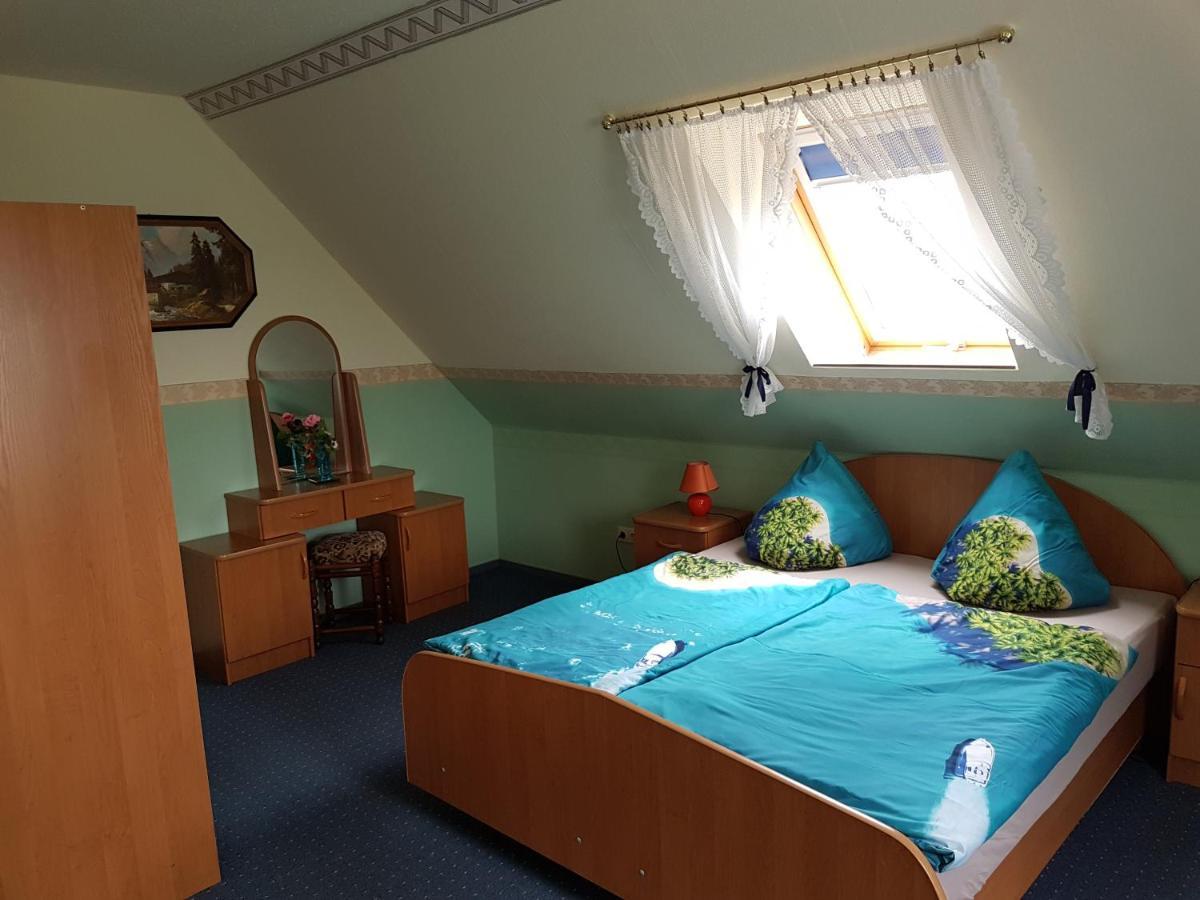 Neugrimnitz Landpension Zum Schweizerberg מראה חיצוני תמונה
