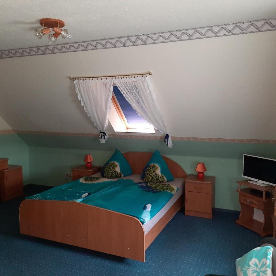 Neugrimnitz Landpension Zum Schweizerberg מראה חיצוני תמונה