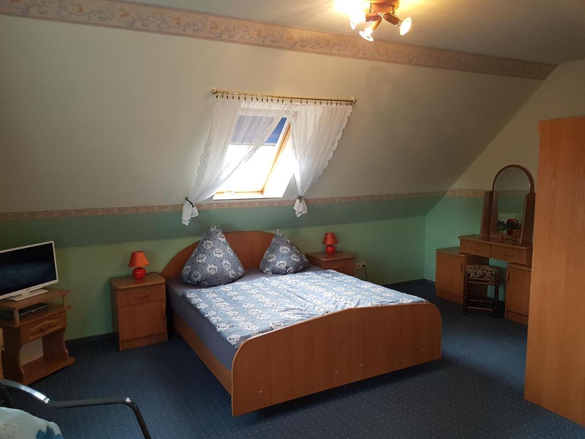 Neugrimnitz Landpension Zum Schweizerberg מראה חיצוני תמונה