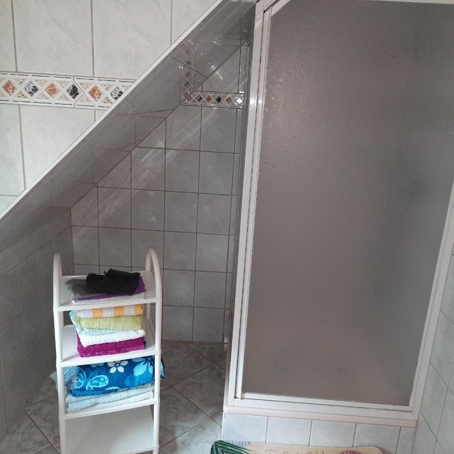Neugrimnitz Landpension Zum Schweizerberg מראה חיצוני תמונה
