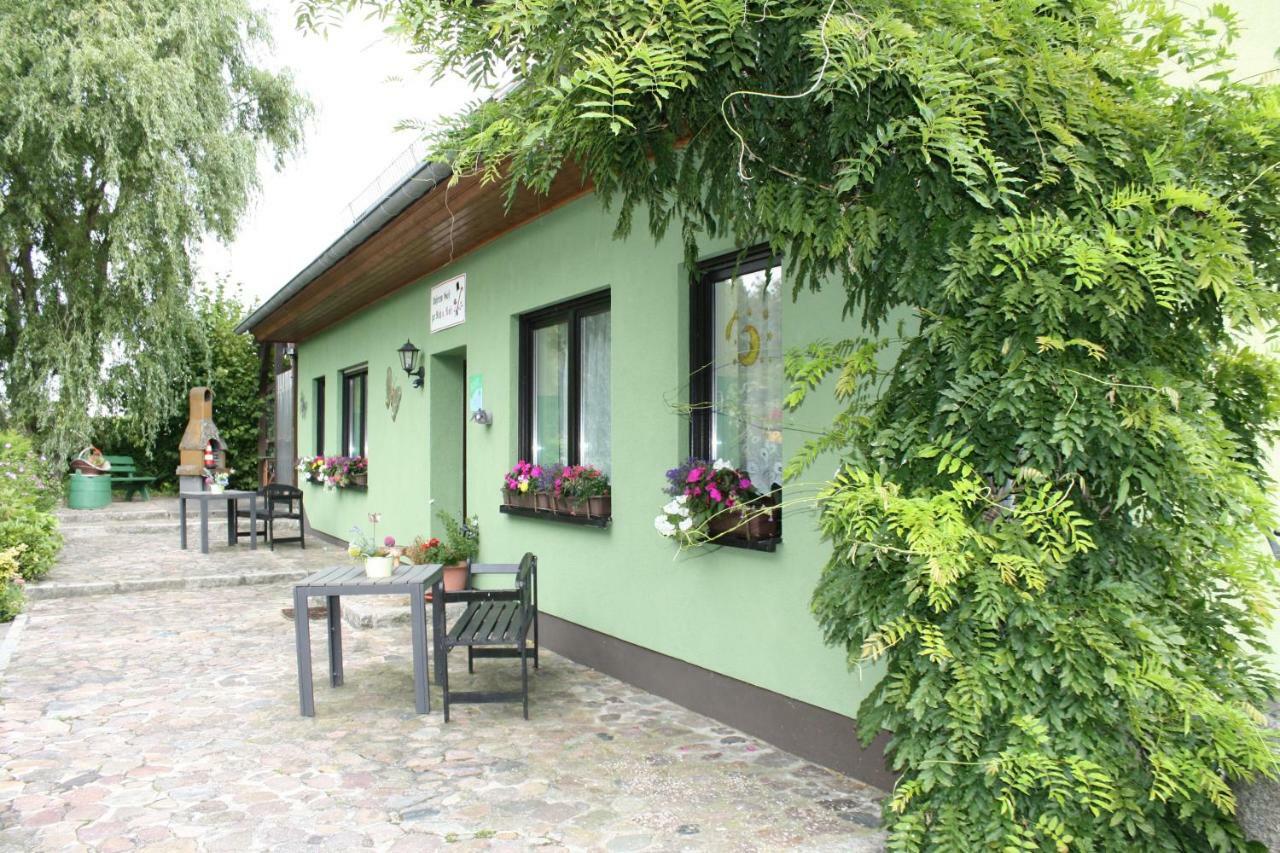 Neugrimnitz Landpension Zum Schweizerberg מראה חיצוני תמונה