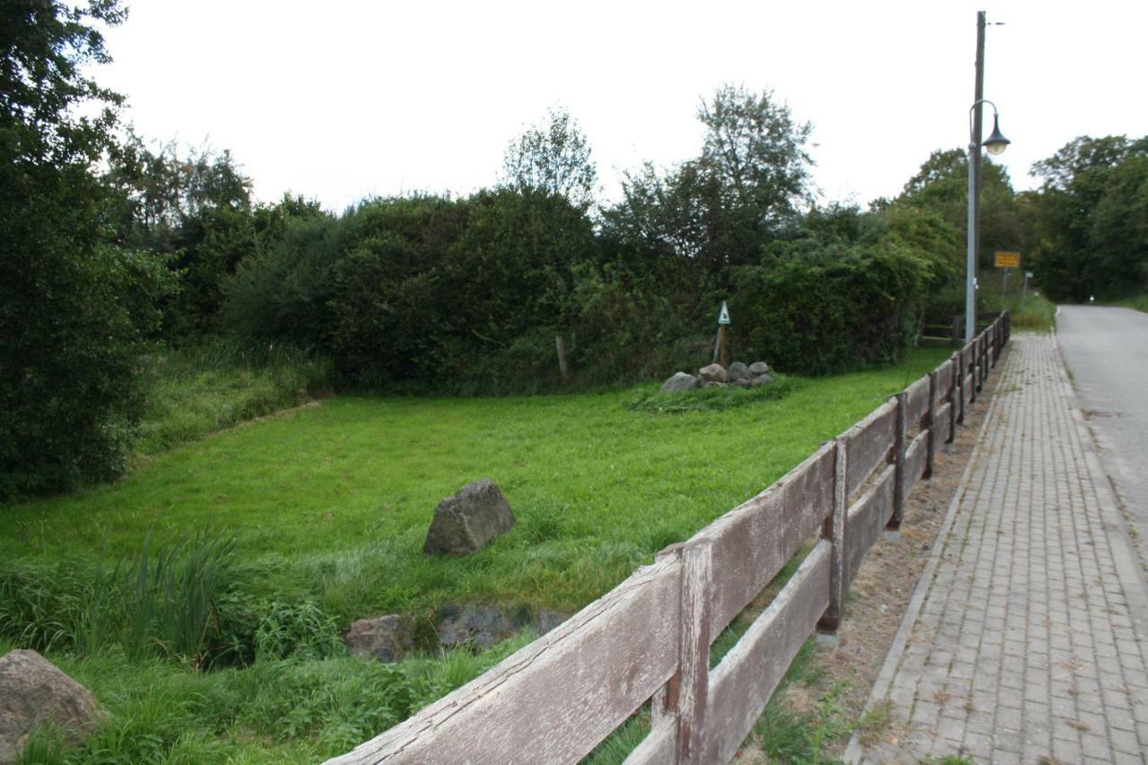 Neugrimnitz Landpension Zum Schweizerberg מראה חיצוני תמונה